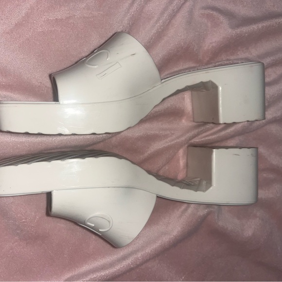 🍦Gucci Platform Slide Sandal🍦 - Picture 2 of 3